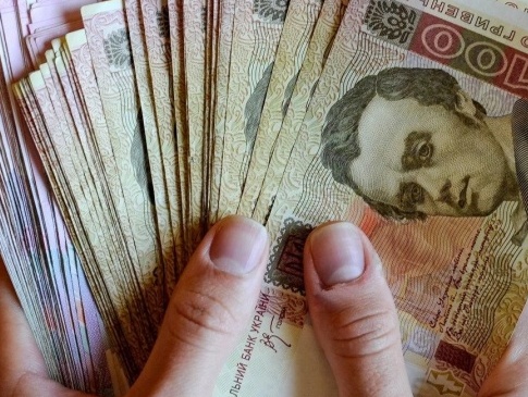У Луцьку шахрайці дали умовний термін за «порчу» на 65 тисяч гривень