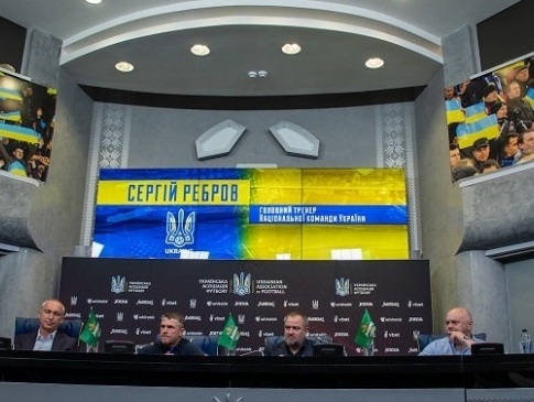 Збірну Україну з футболу офіційно очолив Сергій Ребров