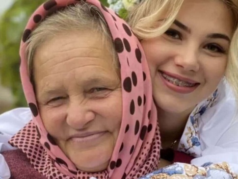 Відео про бабусю з з Камінь-Каширщини набирає тисячі переглядів у TikTok