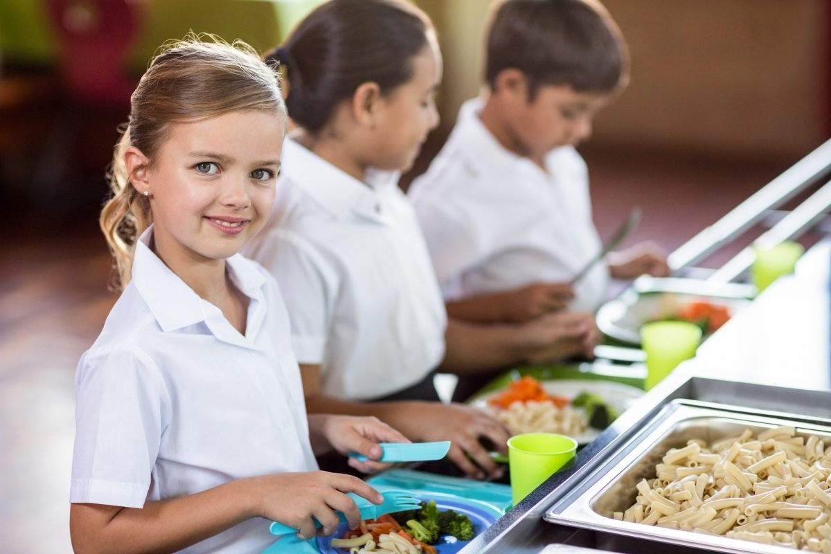 У Луцьку збільшилася кількість дітей, які претендують на безплатне шкільне харчування