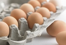 На Волині селищна рада закупає яйця по 50 гривень за штуку
