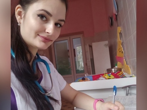 Лікарка-ровесниця Незалежної України рятувала людей у Маріуполі