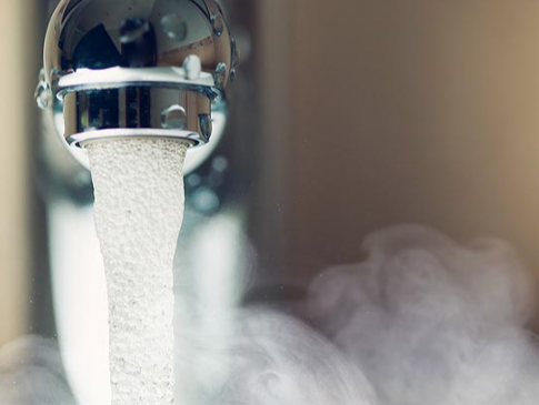 У Луцьку погодили нові тарифи «Луцьктепла»: скільки коштуватиме гаряча вода
