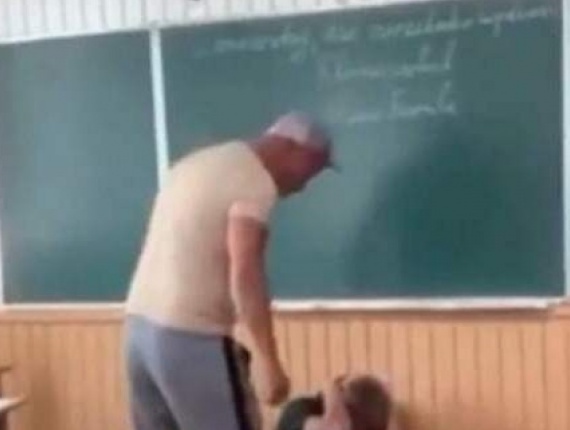 На Рівненщині вчитель фізкультури побив дев'ятикласника