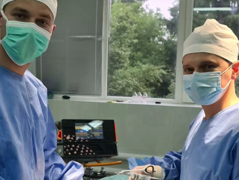 «Жила на гемодіалізі 16 років»:  у Луцьку хірурги проведи успішну операцію та пересадили нирку пацієнтці