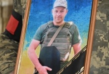 У Луцькій громаді провели в останню дорогу захисника України Максима Баєва