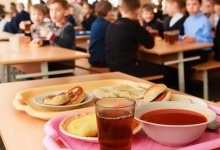 Як харчуватимуть школярів в Україні: реформи від МОН