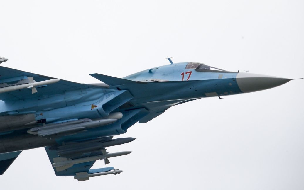 Російська армія отримала партію нових бомбардувальників Су-34 для атак по Україні
