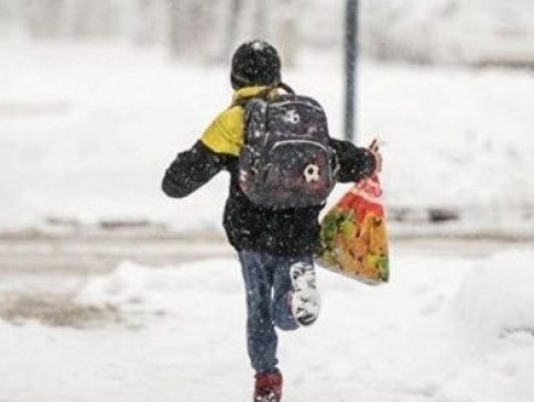 У Луцьку школярі підуть на зимові канікули 2023/2024: коли саме