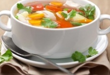 Найкращий рецепт від похмілля: готуємо простий курячий суп