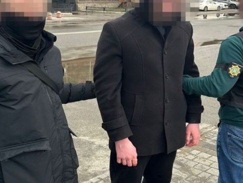 На Київщині 18-річний зрадник шпигував за літаками ЗСУ