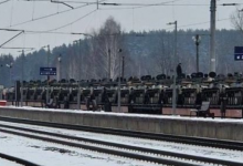 До Білорусі прибули великі колони військової техніки з росії