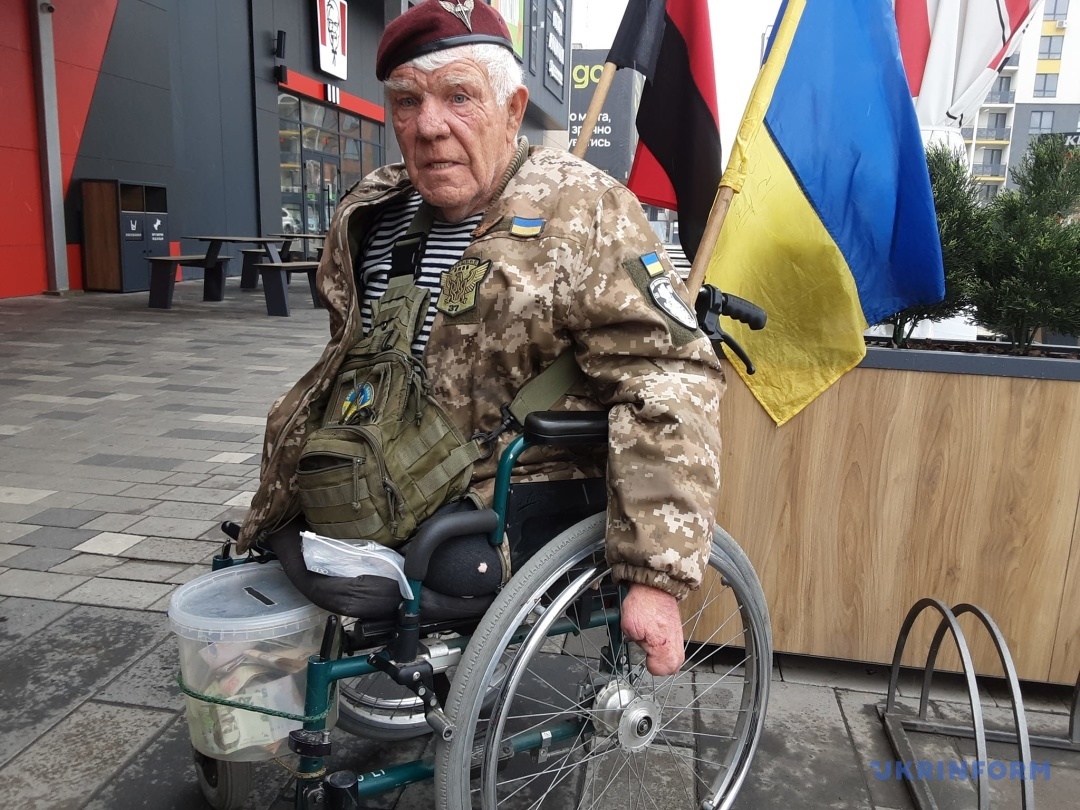 Волонтер Григорій Янченко у свої 77 років зібрав для потреб ЗСУ майже 7 мільйонів гривень
