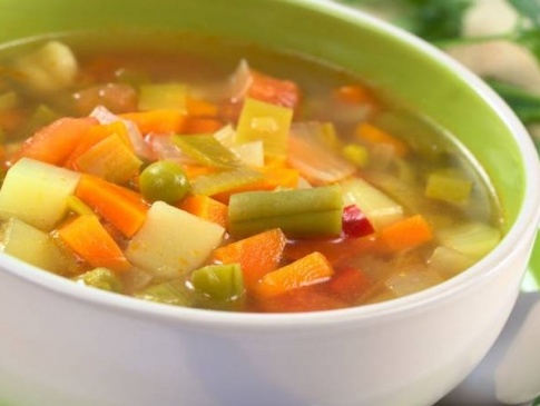 Міжнародний день супу: легкі весняні страви з сезонних продуктів