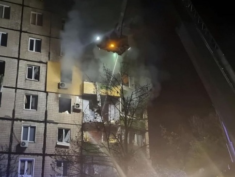 У Кривому Розі стався вибух газу у дев’ятиповерхівці: є жертва, поранені і руйнування
